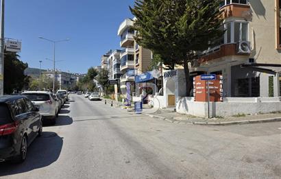 Gaziemir Atıfbey'de Devren Kiralık Tam Donanımlı Cafe