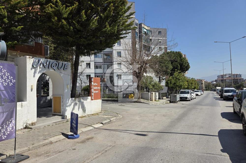 Gaziemir Atıfbey'de Devren Kiralık Tam Donanımlı Cafe