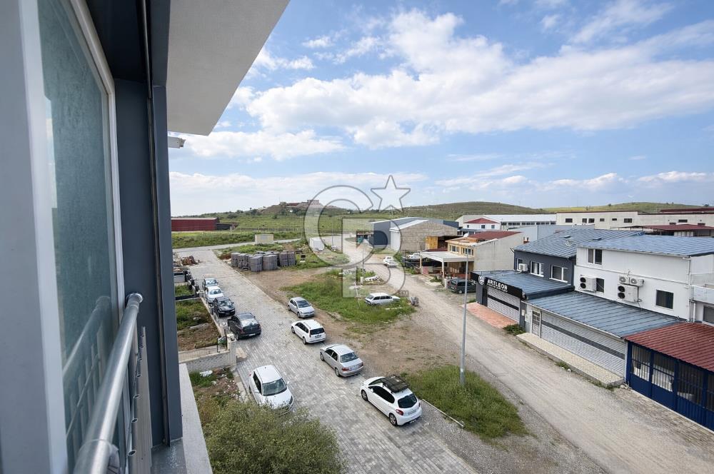 Seferihisar Camikebir Mah. | 3.Kat Açık Cepheli 1+1 Kiralık 