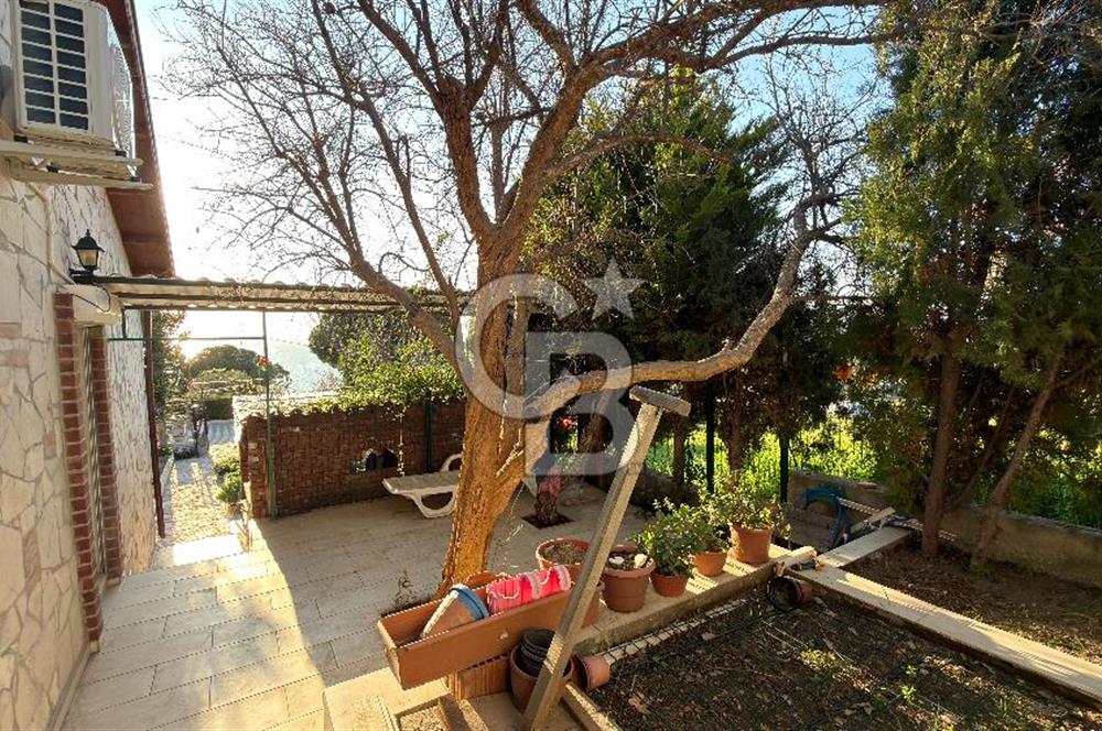 SEFERİHİSAR DOĞANKENTTE 3+1 MÜSTAKİL VİLLA 