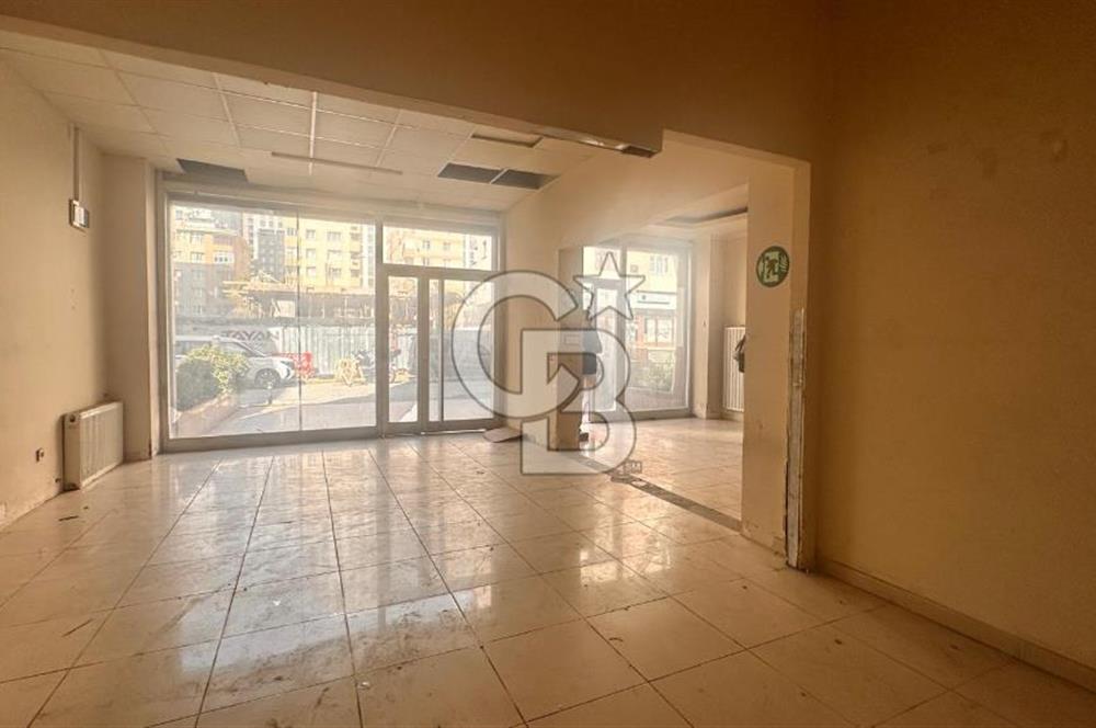 GÖZTEPE , MERDİVENKÖY , CEVDET ANDAY SOKAK'TA 85 M2 DÜKKAN