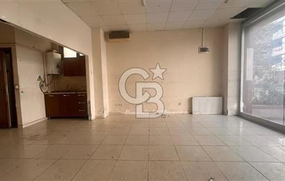 GÖZTEPE , MERDİVENKÖY , CEVDET ANDAY SOKAK'TA 85 M2 DÜKKAN