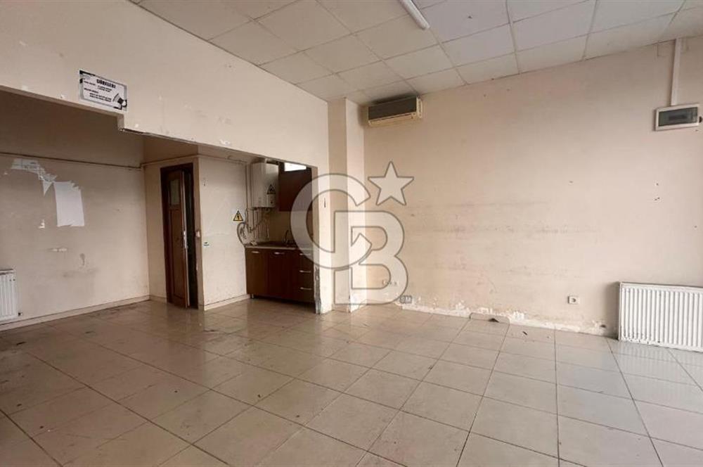 GÖZTEPE , MERDİVENKÖY , CEVDET ANDAY SOKAK'TA 85 M2 DÜKKAN