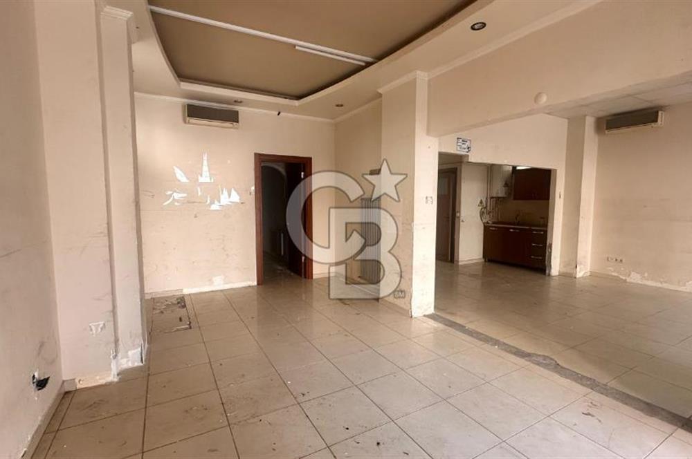 GÖZTEPE , MERDİVENKÖY , CEVDET ANDAY SOKAK'TA 85 M2 DÜKKAN