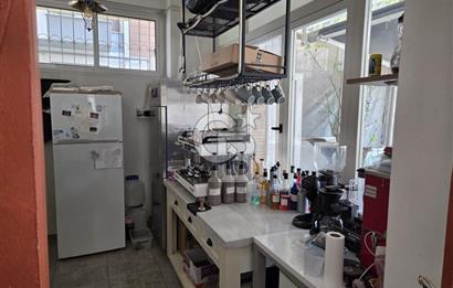 Gaziemir Atıfbey'de Devren Kiralık Tam Donanımlı Cafe