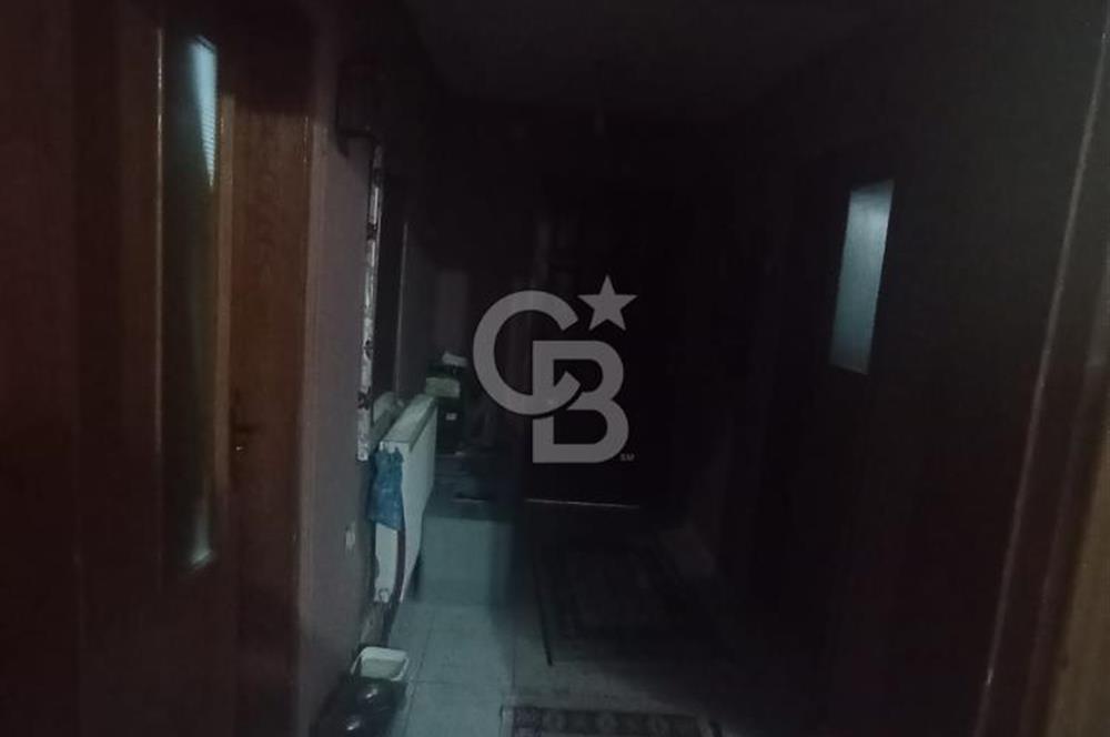 Kuzeykent'te Köşe Parsel 3 Katlı İkiz Villa Acil Satılık