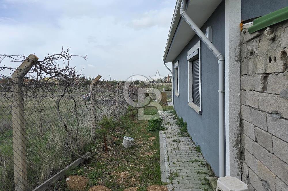 TEMELLİ-YENİHİSAR'DA,TEK KATLI,BETONARME, İSKANLI, SATILIK VİLLA