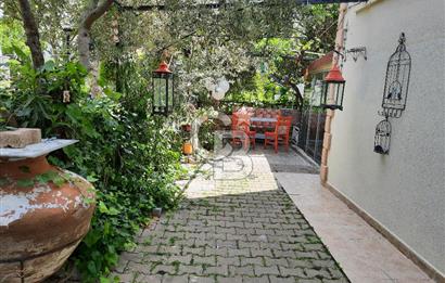 Cunda Adası’nda Deniz Manzaralı Satılık Butik Pansiyon