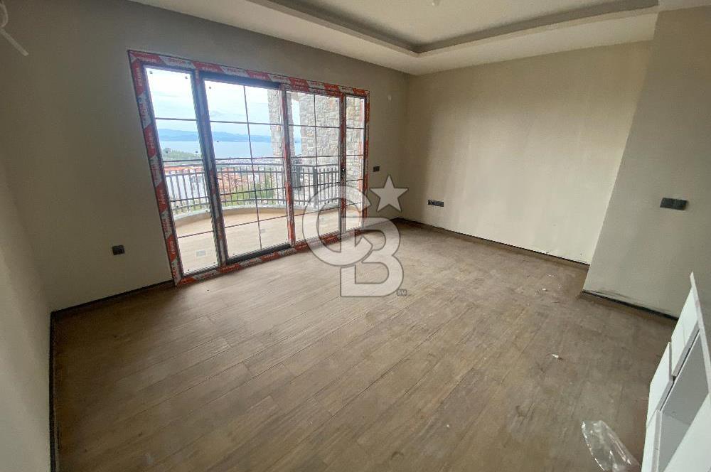 ÖZEL PROJE'DE PANORAMİK DENİZ MANZARALI 1+1 TERASLI DAİRE