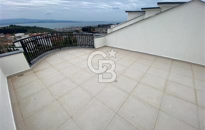 ÖZEL PROJE'DE PANORAMİK DENİZ MANZARALI 1+1 TERASLI DAİRE