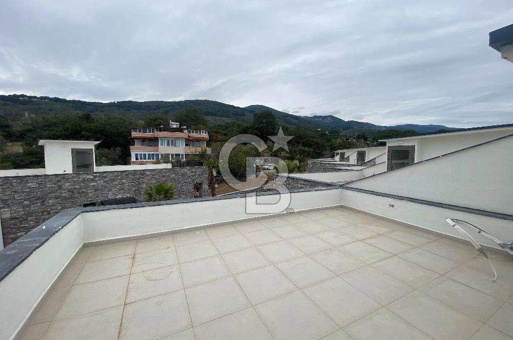 ÖZEL PROJE'DE PANORAMİK DENİZ MANZARALI 1+1 TERASLI DAİRE