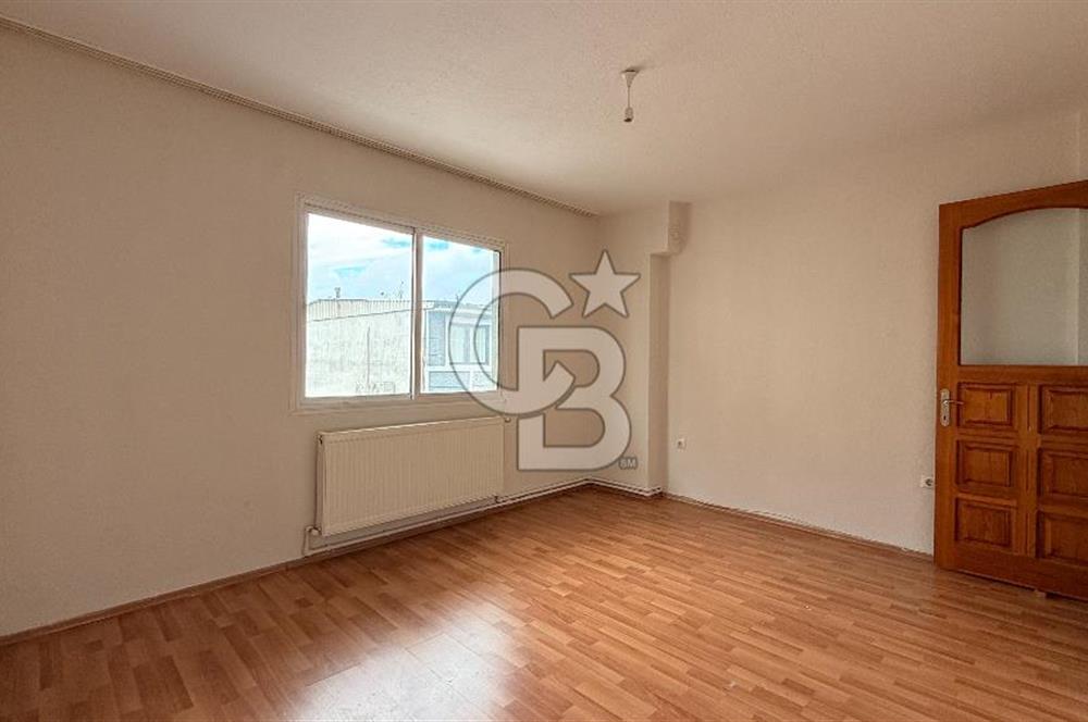 Buca Dumlupınar'da Kiralık 2+1 Daire - Merkezi Konum