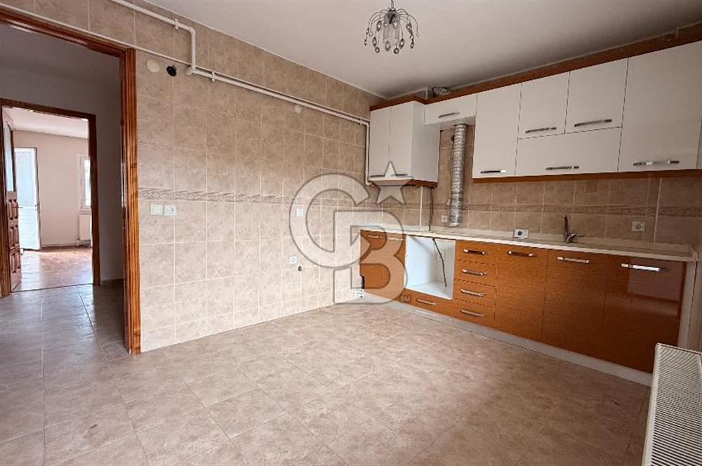 Buca Dumlupınar'da Kiralık 2+1 Daire - Merkezi Konum