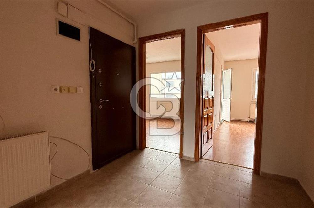 Buca Dumlupınar'da Kiralık 2+1 Daire - Merkezi Konum