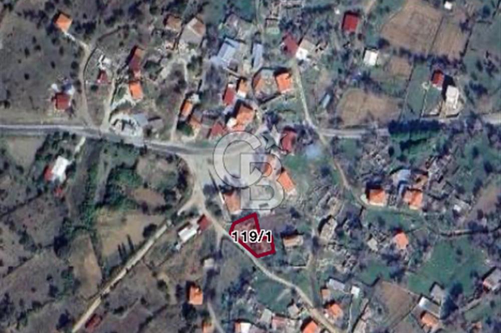 ÇANAKKALE MERKEZ SALİHLER KÖYÜ SATILIK KÖYİÇİ İMARLI 551 M2 ARSA