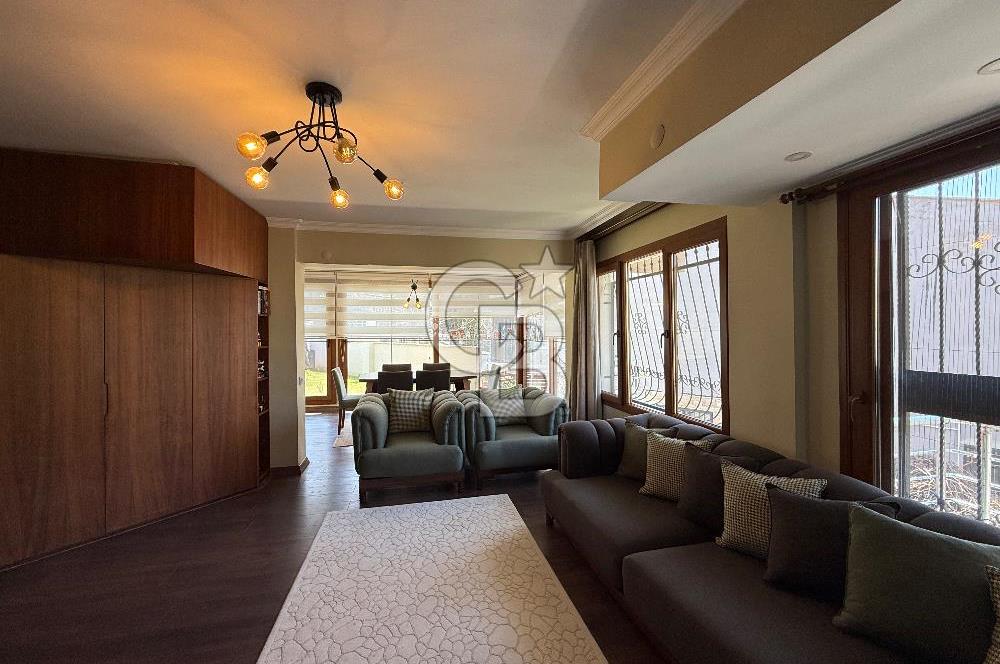 İzmir Gaziemir Beyazevler Mahallesi’nde Satılık Villa