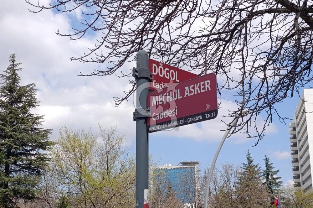 MEBUSEVLERİ MAHALLESİ DÖGÖL CADDESİ MEÇHUL ASKER SOKAKTA KİRALIK DAİRE