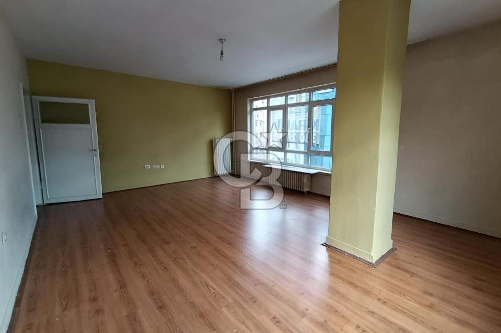 MEBUSEVLERİ MAHALLESİ DÖGÖL CADDESİ MEÇHUL ASKER SOKAKTA KİRALIK DAİRE