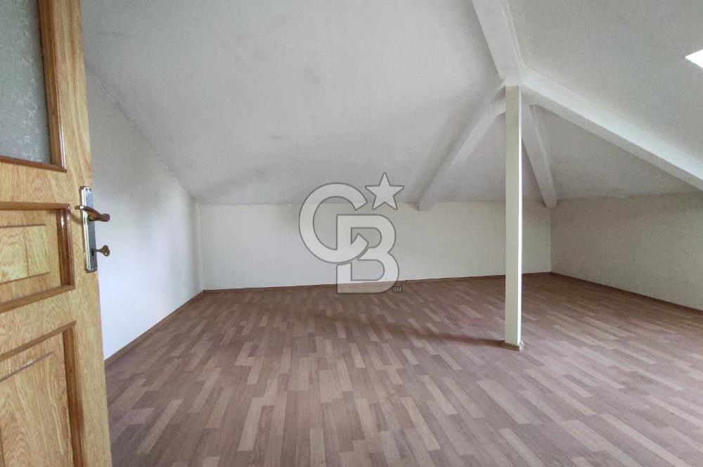 HASTANENİN TAM KARŞISINDA CADDE ÜZERİ KİRALIK 2+1 ÇATI KATI