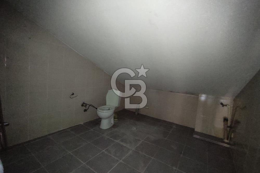 HASTANENİN TAM KARŞISINDA CADDE ÜZERİ KİRALIK 2+1 ÇATI KATI