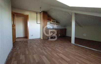 HASTANENİN TAM KARŞISINDA CADDE ÜZERİ KİRALIK 2+1 ÇATI KATI