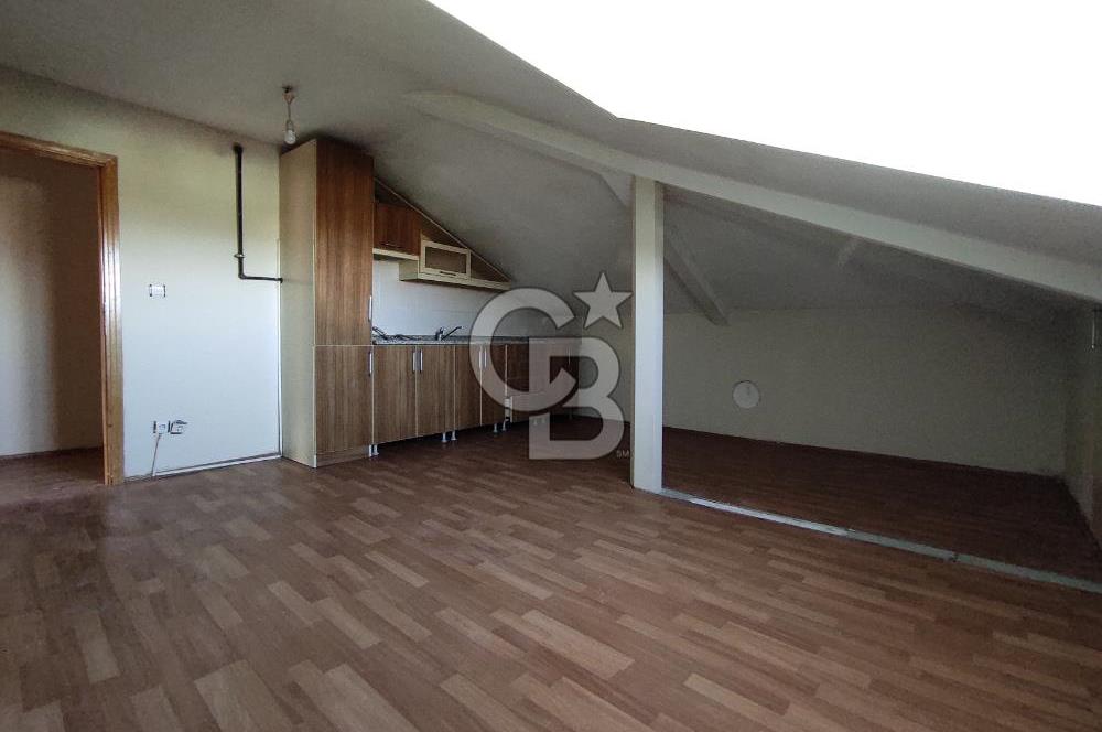 HASTANENİN TAM KARŞISINDA CADDE ÜZERİ KİRALIK 2+1 ÇATI KATI