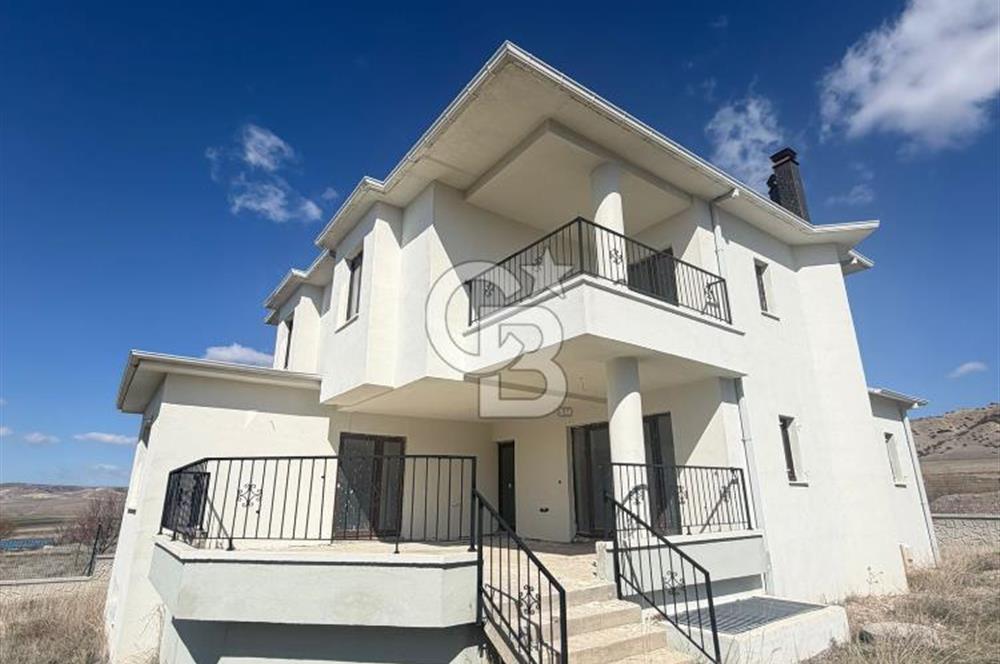 Ballıkuyumcu'da Özel Satılık 7 + 2 Müstakil Villa