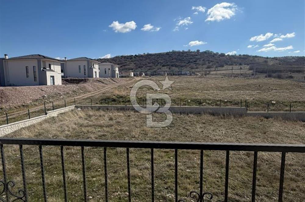 Ballıkuyumcu'da Özel Satılık 7 + 2 Müstakil Villa