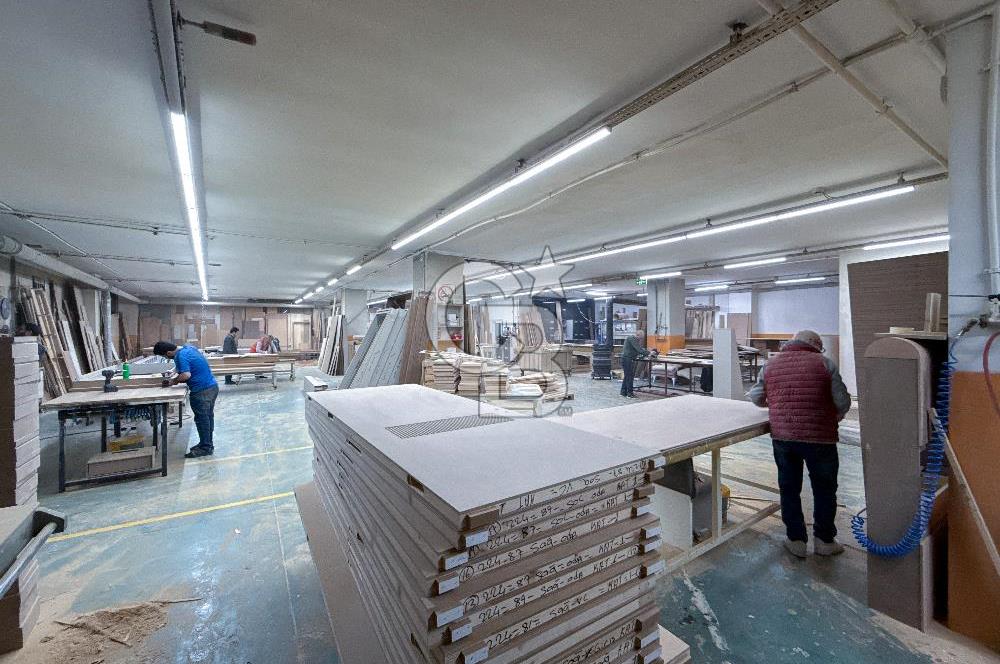 Büyükçekmece Mimarsinan'da İskanlı 3200m² Fabrika & Komple Bina