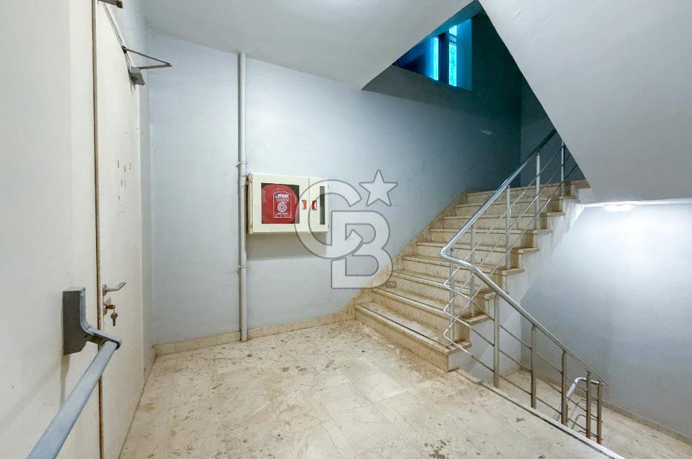 Büyükçekmece Mimarsinan'da İskanlı 3200m² Fabrika & Komple Bina