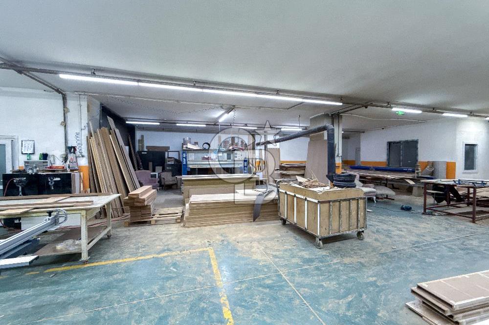 Büyükçekmece Mimarsinan'da İskanlı 3200m² Fabrika & Komple Bina