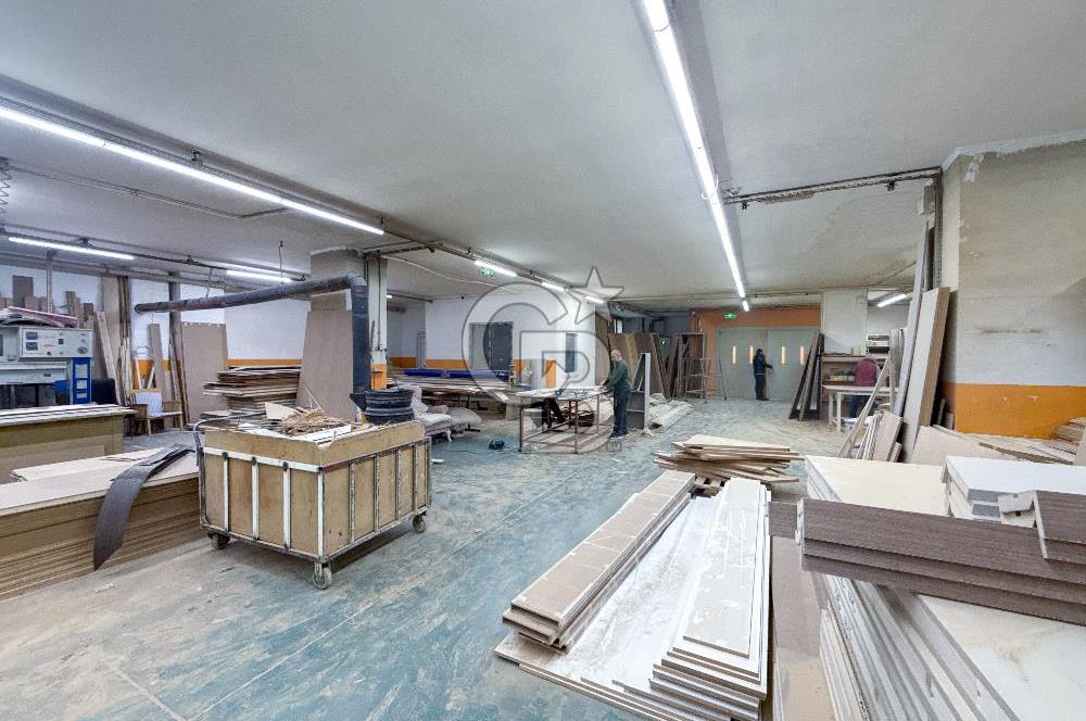 Büyükçekmece Mimarsinan'da İskanlı 3200m² Fabrika & Komple Bina