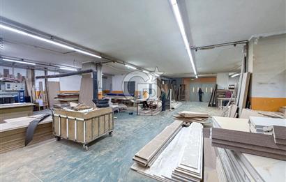 Büyükçekmece Mimarsinan'da İskanlı 3200m² Fabrika & Komple Bina