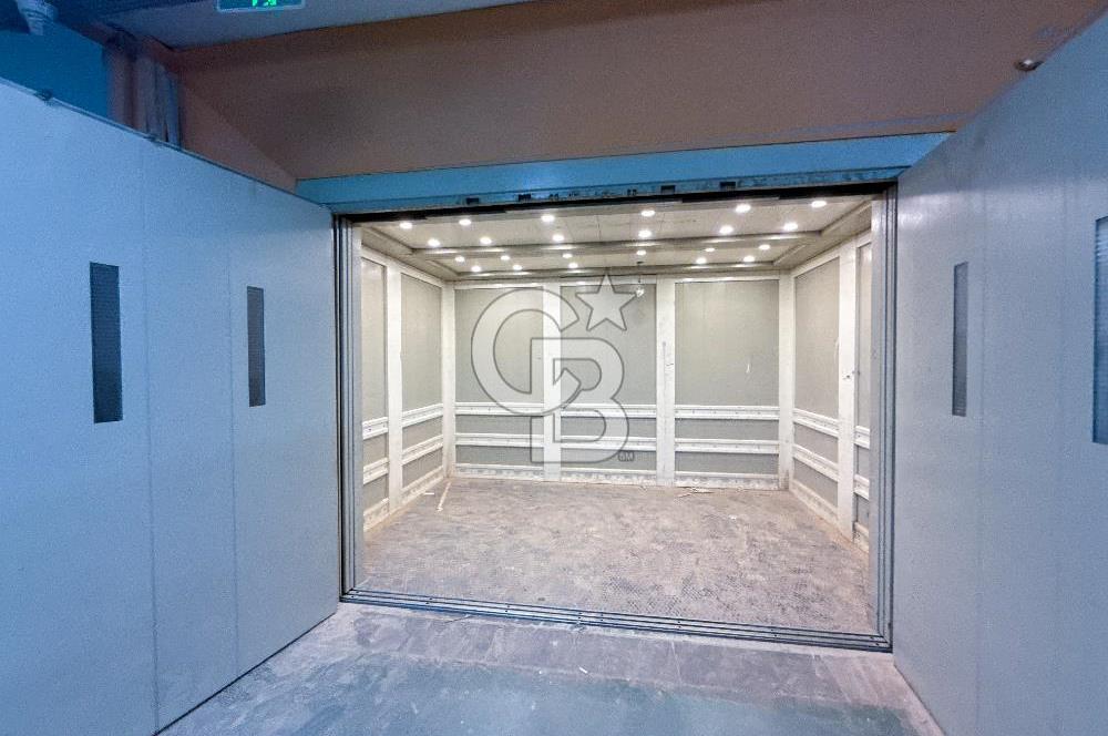 Büyükçekmece Mimarsinan'da İskanlı 3200m² Fabrika & Komple Bina