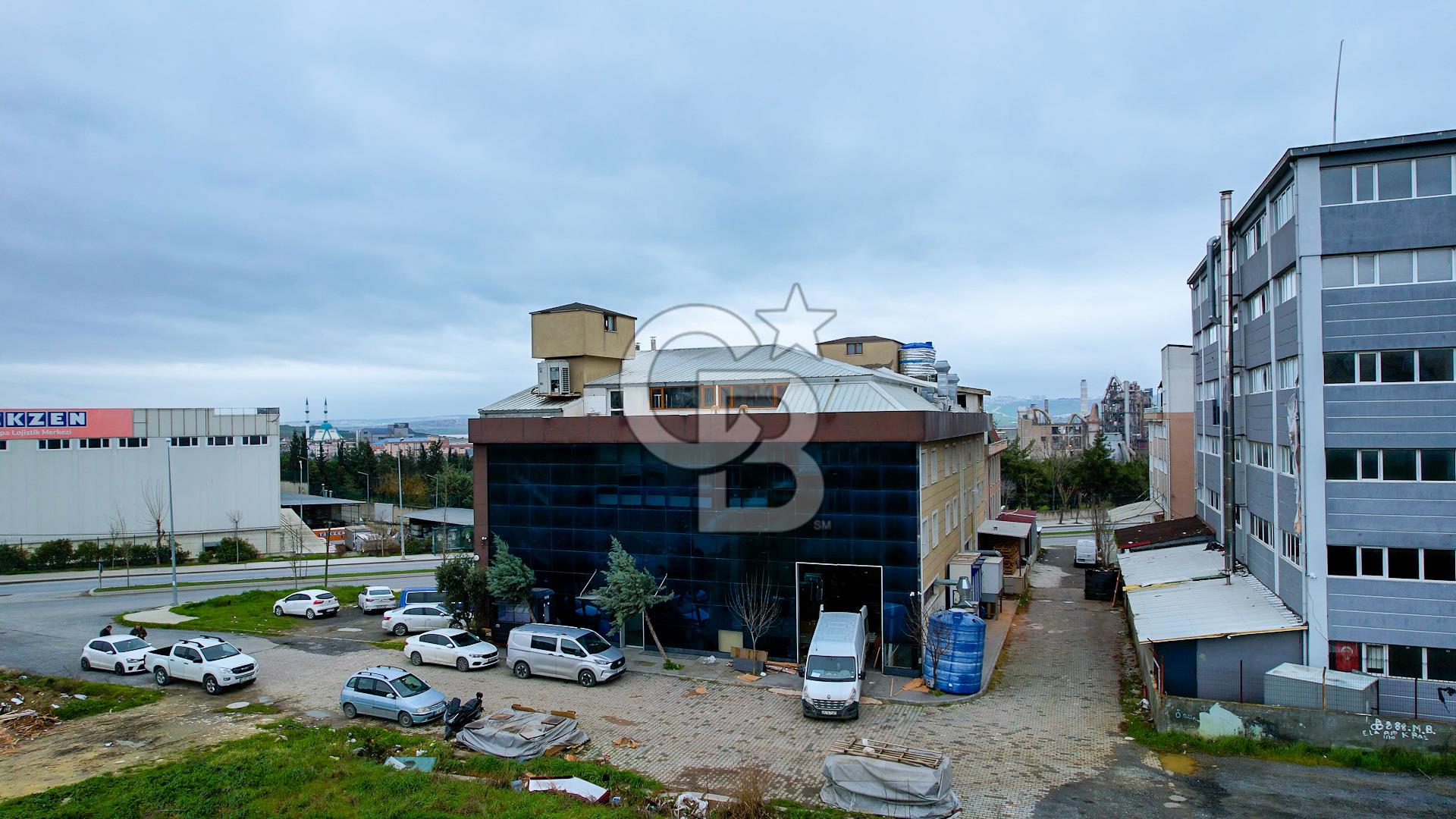 Büyükçekmece Mimarsinan'da İskanlı 3200m² Fabrika & Komple Bina