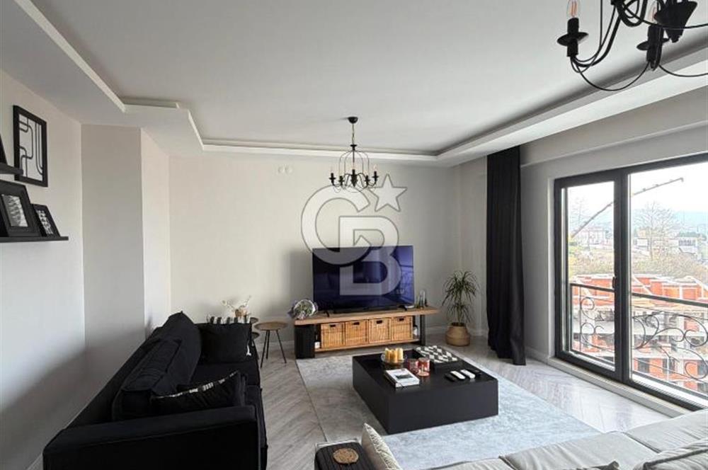BAŞİSKELE'DE SİTE İÇİNDE DENİZ MANZARALI SATILIK LÜKS 3+1 DAİRE