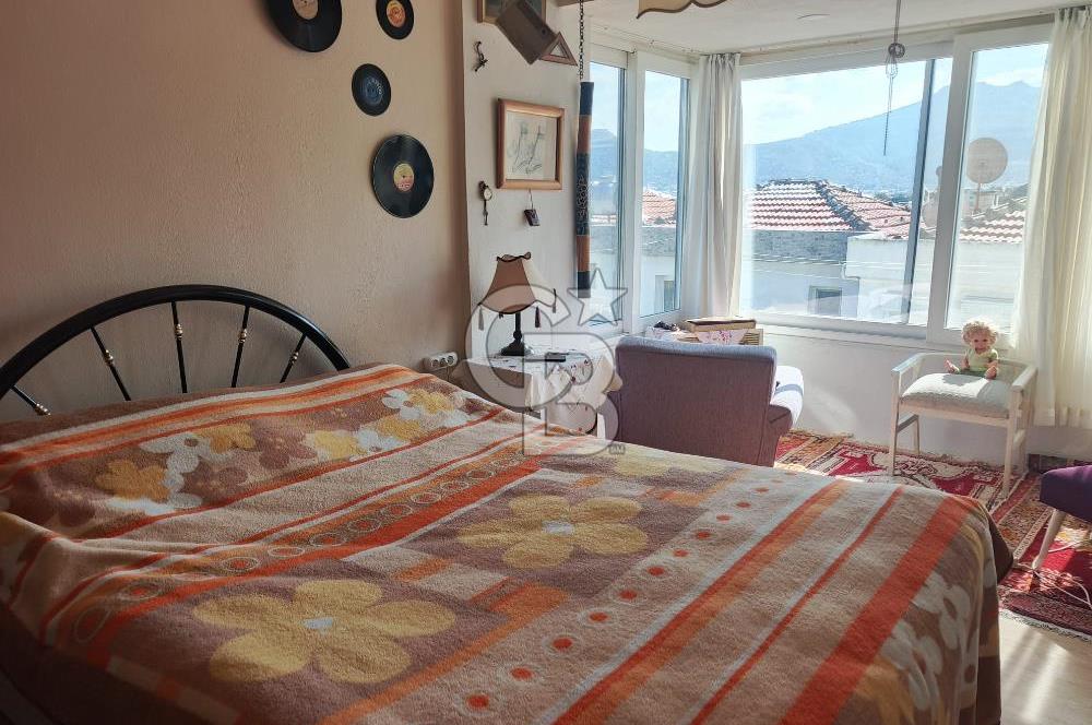 izmir yenifoça satılık deniz manzaralı villa