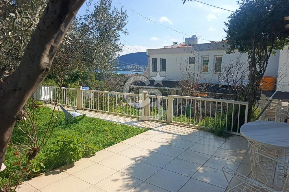 izmir yenifoça satılık deniz manzaralı villa