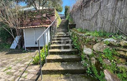 Doğanın Kalbinde Saklı Bir Cennet: Modern ve Masalsı Kiralık Ev