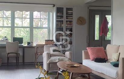 Doğanın Kalbinde Saklı Bir Cennet: Modern ve Masalsı Kiralık Ev