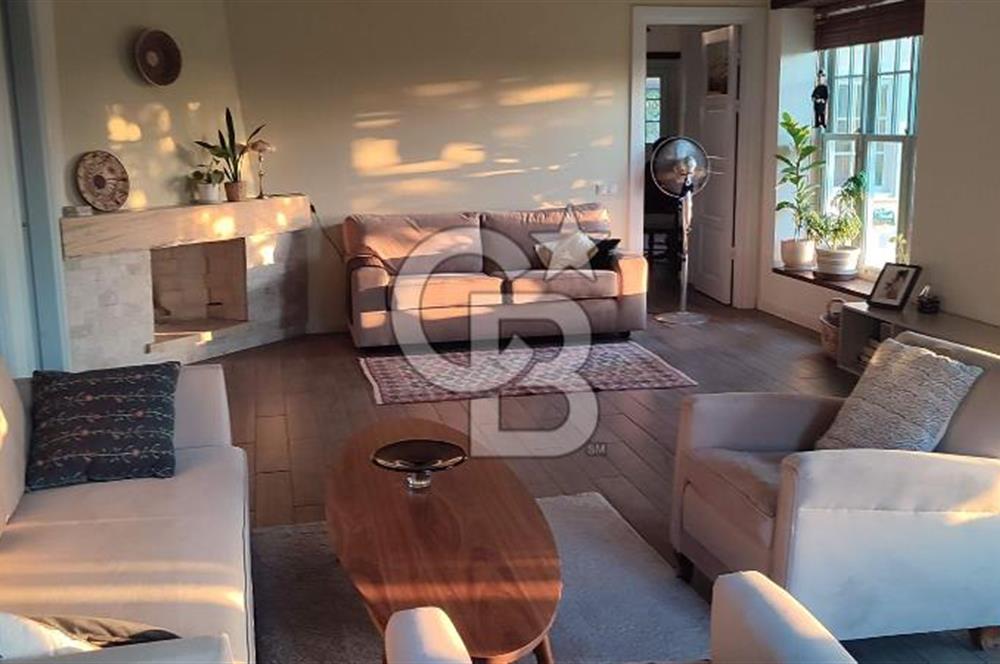 Doğanın Kalbinde Saklı Bir Cennet: Modern ve Masalsı Kiralık Ev