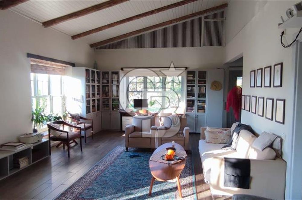 Doğanın Kalbinde Saklı Bir Cennet: Modern ve Masalsı Kiralık Ev