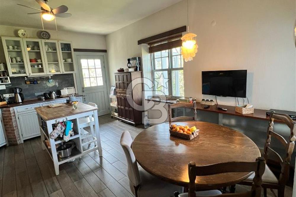 Doğanın Kalbinde Saklı Bir Cennet: Modern ve Masalsı Kiralık Ev