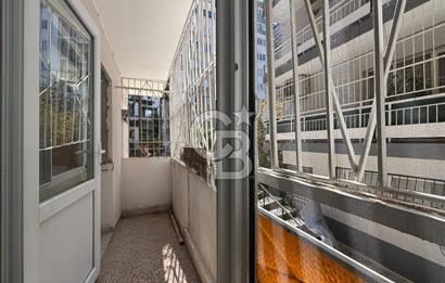 İZMİR GÜZELYALIDA MERKEZİ KONUMDA 2+1 KİRALIK DAİRE