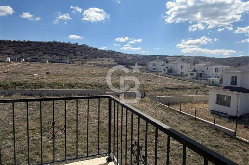 Ballıkuyumcu'da Özel Satılık 7 + 2 Müstakil Villa