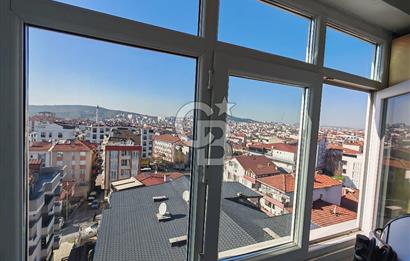 Yeni Bağdat cadde'sinde;çift cepheli satılık 2+1