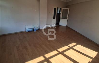 Pendik Batı Mahallesi çarşı 115 m2 net kiralık 3+1 daire boş