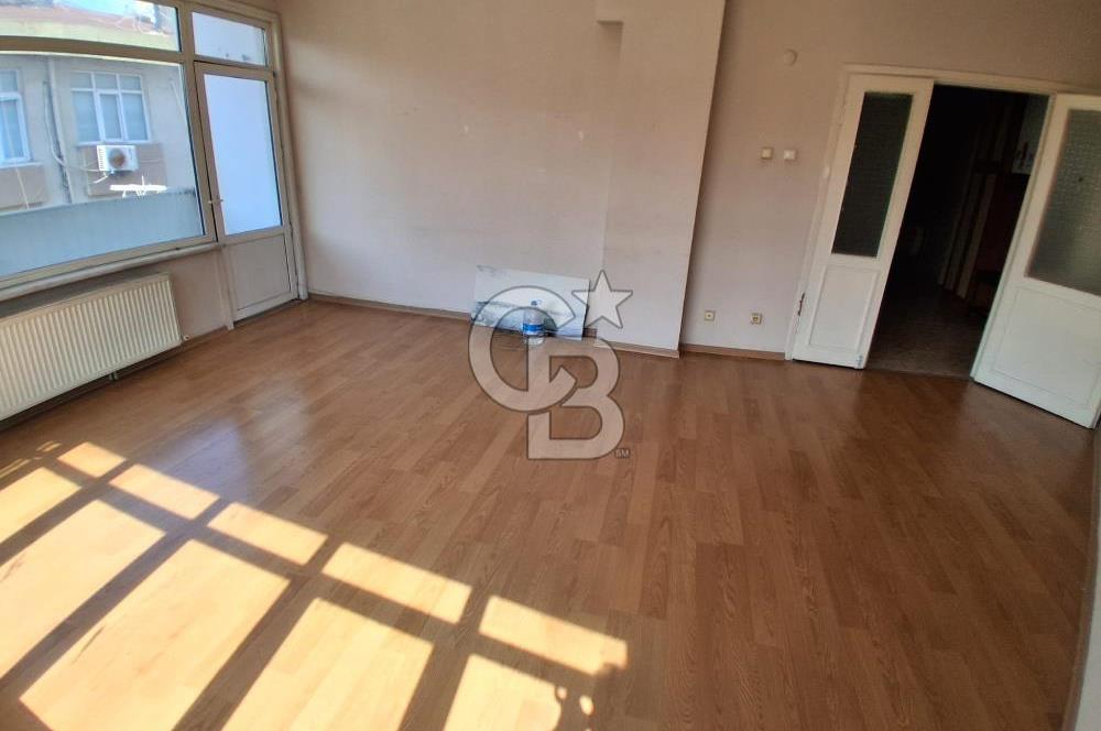 Pendik Batı Mahallesi çarşı 115 m2 net kiralık 3+1 daire boş