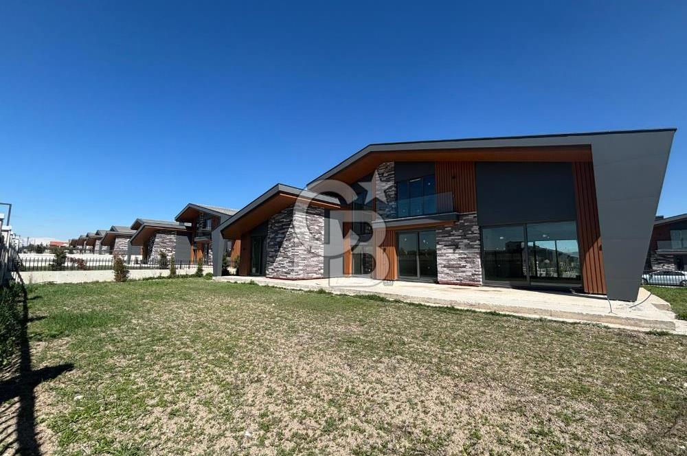 ANKARA GÖLBAŞI KÖSEN VİLLS BOTANİK DE MÜSTAKİL SATILIK VİLLA