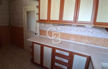 Pendik Batı Mahallesi çarşı 115 m2 net kiralık 3+1 daire boş